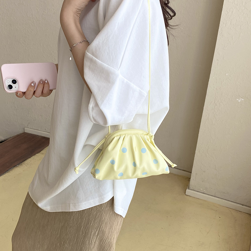 MOODS Tas Tangan & Dompet Desa - Luxury Bags For Women ulasan dan harga
