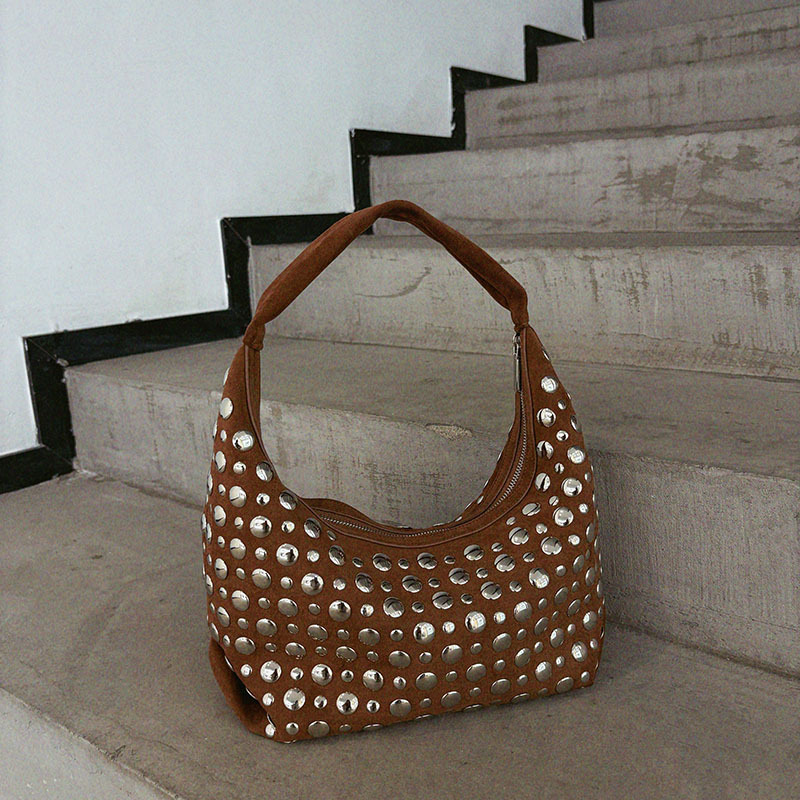 Tas Ember Berhias Rivet Kulit  - Luxury Bags Women Brands ulasan dan harga